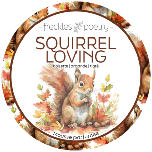 Squirell loving 🌰